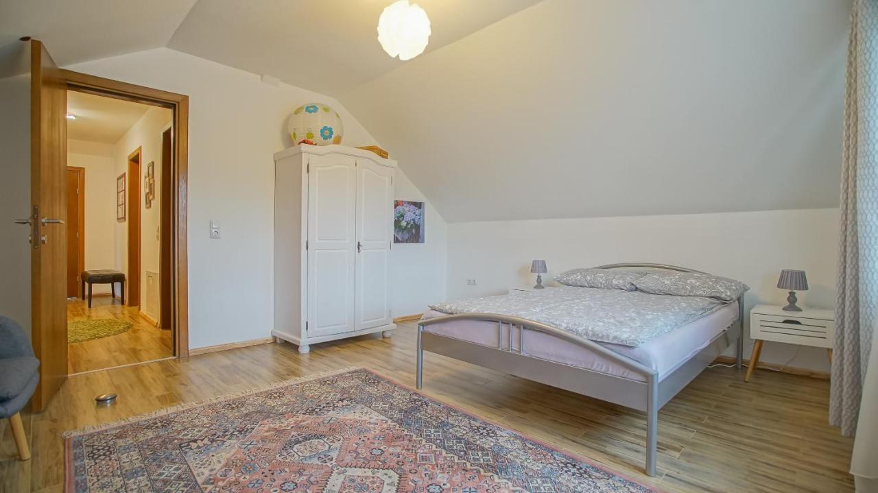 Apartment Vilux With Indoor Private Parking