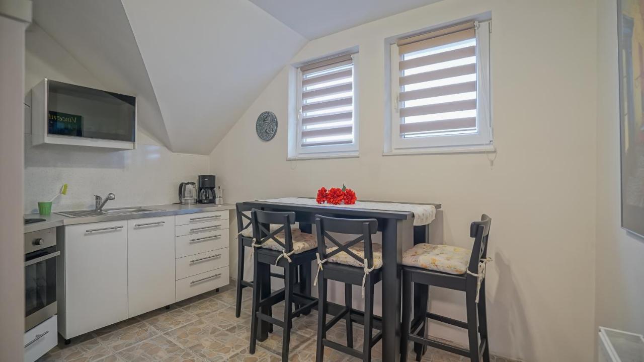 Apartment Vilux With Indoor Private Parking *