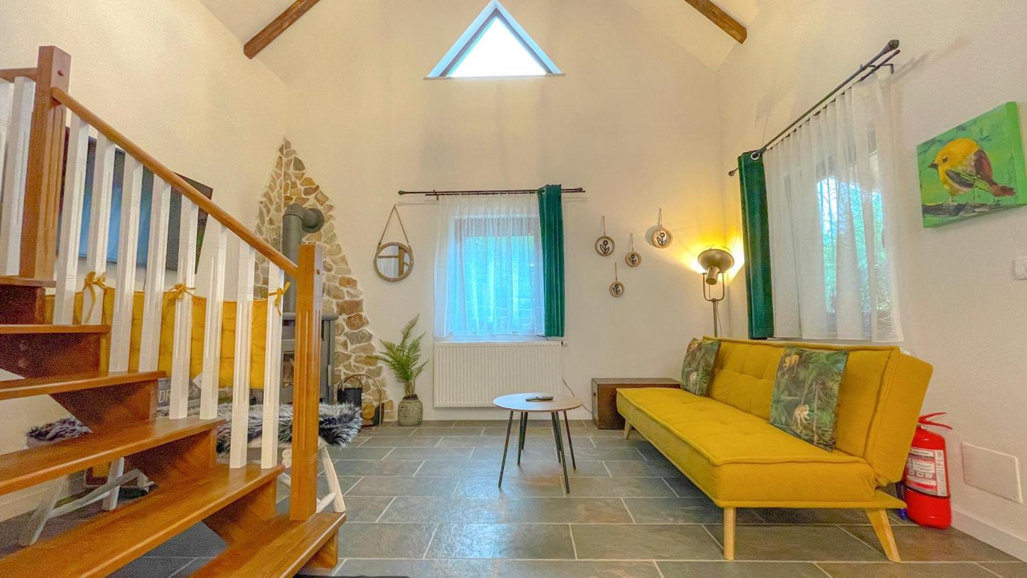 Vilux With Indoor Private Parking Apartment *