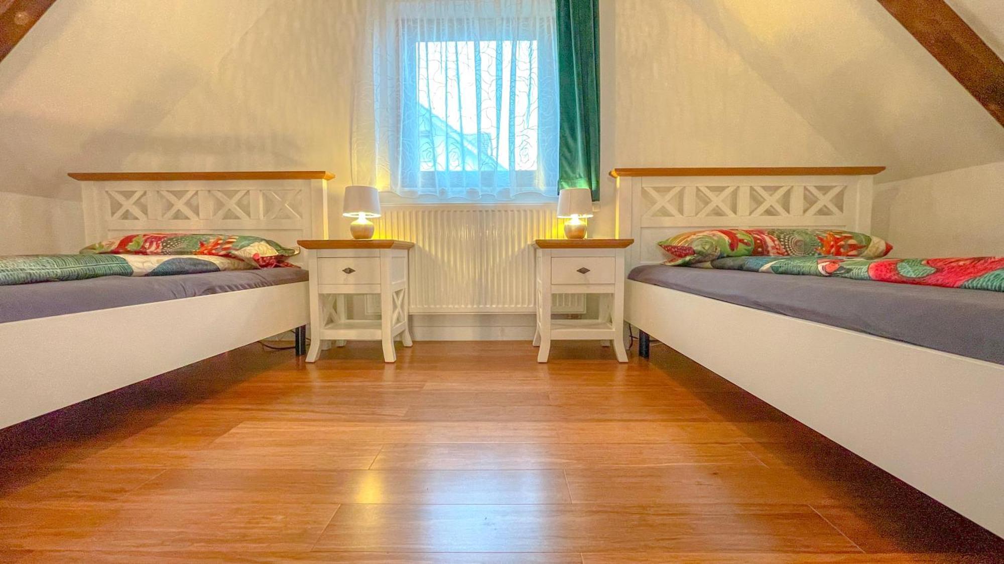 Vilux With Indoor Private Parking Apartment